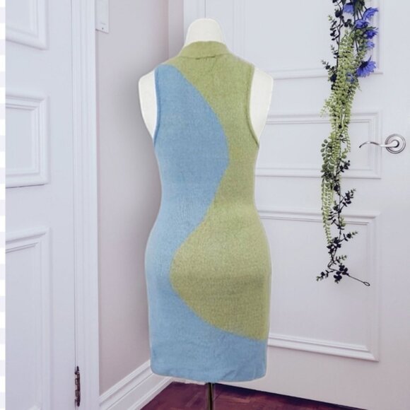 ROOM SERVICE- Mod 70's Style Retro Colorblock Sleeveless Mock Kneck Knit Dress - Picture 2 of 8